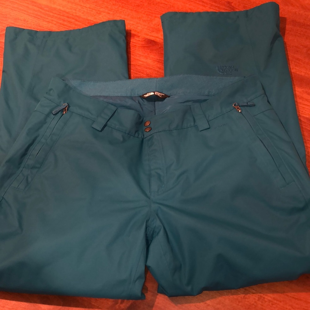 NORTH FACE Women’s Ski Pants.  EUC. X-Large.